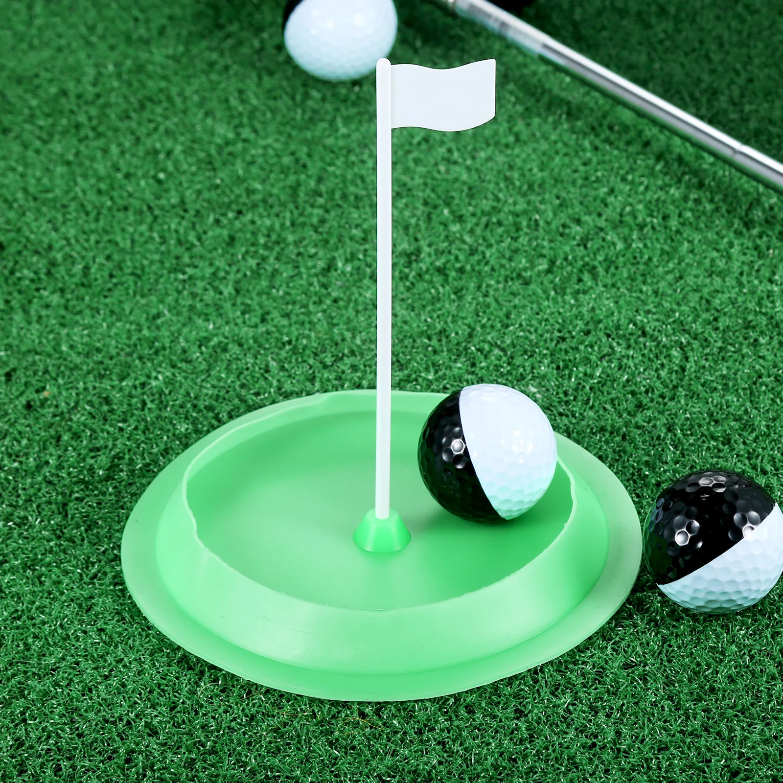 All-Direction Golf Putting Cup Soft Silicone Practice Putter Hole Green Cup with Removable Flag Indoor Outdoor Golf Training Aid