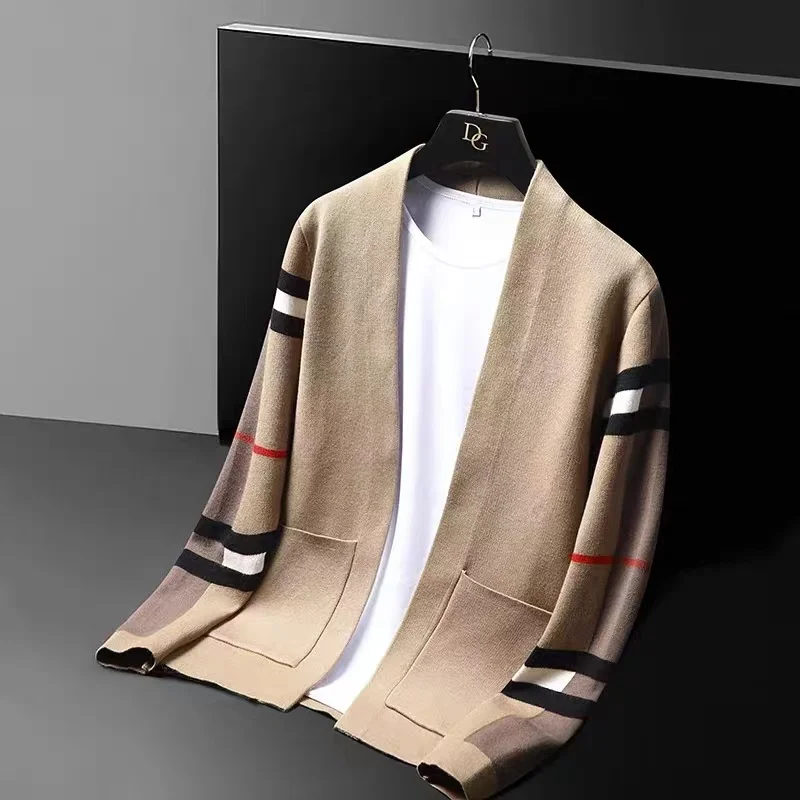 Висок клас марка плетена жилетка мъжка мода луксозен раиран пуловер ежедневен шал 2023 пролетна и есенна тенденция мъжко палто